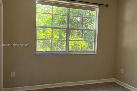 Снять в аренду кондоминиум в Катлер-Бей, Флорида 3 спальни, 123.1м2, № 2009356 - фото 10