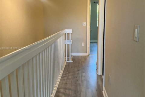 Снять в аренду кондоминиум в Катлер-Бей, Флорида 3 спальни, 123.1м2, № 2009356 - фото 18