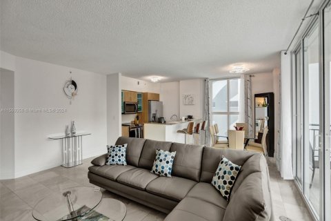 Copropriété à louer à Sunny Isles Beach, Floride: 3 chambres, 134.43 m2 № 1694199 - photo 4