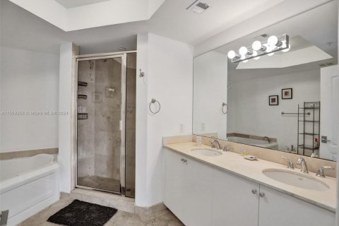Copropriété à louer à Sunny Isles Beach, Floride: 3 chambres, 134.43 m2 № 1694199 - photo 22