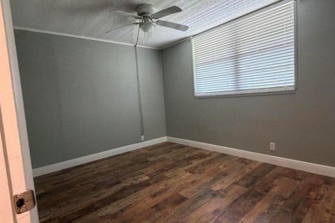 Condo in Davie, Florida, 2 bedrooms  № 2316974 - photo 23