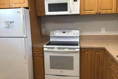 Condo in Davie, Florida, 2 bedrooms  № 2316974 - photo 7