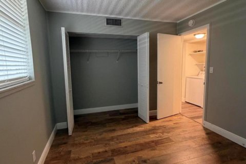 Condo in Davie, Florida, 2 bedrooms  № 2316974 - photo 22