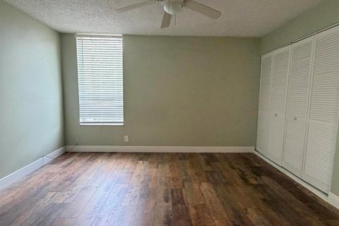 Condo in Davie, Florida, 2 bedrooms  № 2316974 - photo 27
