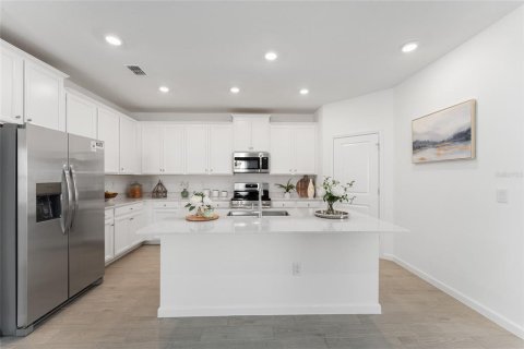 Casa en venta en Ocala, Florida, 3 dormitorios, 189.43 m2 № 1911441 - foto 8