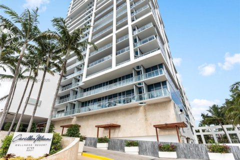 Condo in Miami Beach, Florida, 2 bedrooms  № 2029297