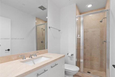 Condo in Miami Beach, Florida, 2 bedrooms  № 2029297 - photo 22
