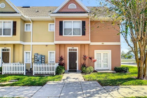 Condo à Kissimmee, Floride, 4 chambres № 2402852