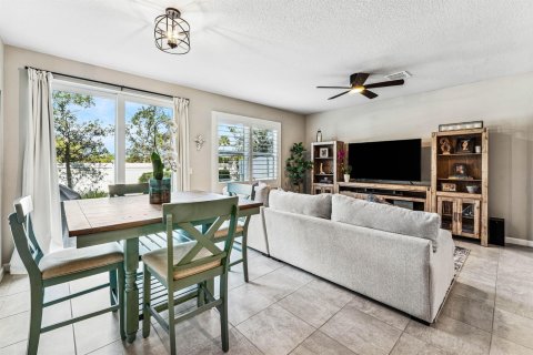 Adosado en venta en Stuart, Florida, 3 dormitorios, 137.03 m2 № 2260112 - foto 11