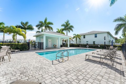 Adosado en venta en Stuart, Florida, 3 dormitorios, 137.03 m2 № 2260112 - foto 30