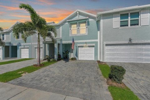 Adosado en Stuart, Florida 3 dormitorios, 137.03 m2 № 2260112