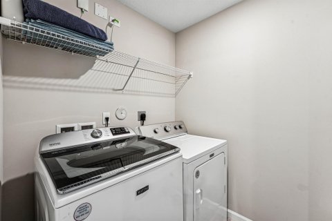 Adosado en venta en Stuart, Florida, 3 dormitorios, 137.03 m2 № 2260112 - foto 24