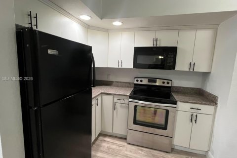 Condo à Sunrise, Floride, 2 chambres  № 2383176