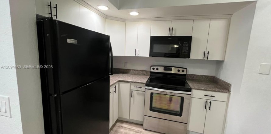 Condo à Sunrise, Floride, 2 chambres  № 2383176