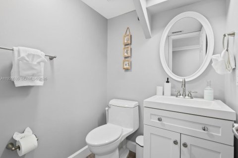 Villa ou maison à vendre à Dania Beach, Floride: 4 chambres, 192.87 m2 № 1995073 - photo 18