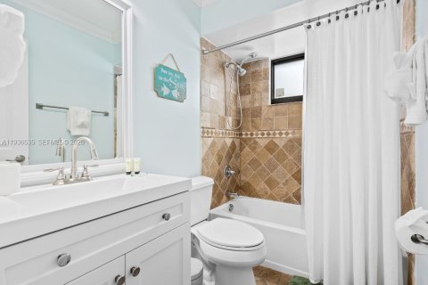 Villa ou maison à vendre à Dania Beach, Floride: 4 chambres, 192.87 m2 № 1995073 - photo 30