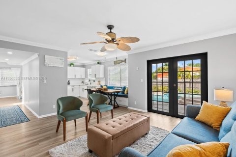 Villa ou maison à vendre à Dania Beach, Floride: 4 chambres, 192.87 m2 № 1995073 - photo 9