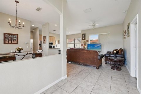 Casa en venta en Kissimmee, Florida, 3 dormitorios, 131.46 m2 № 1838857 - foto 7