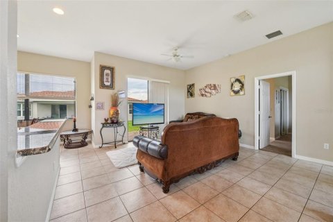 Casa en venta en Kissimmee, Florida, 3 dormitorios, 131.46 m2 № 1838857 - foto 10