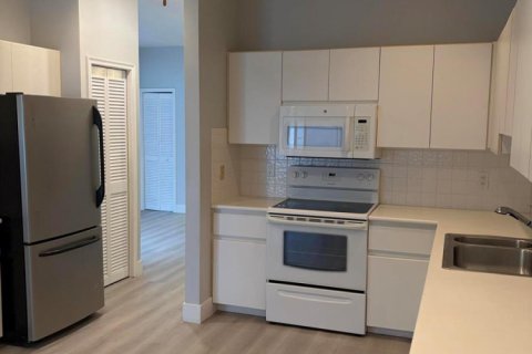 Townhouse in Boca Raton, Florida 2 bedrooms, 141.58 sq.m. № 2275020 - photo 18