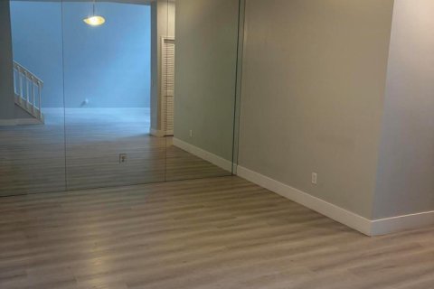 Townhouse in Boca Raton, Florida 2 bedrooms, 141.58 sq.m. № 2275020 - photo 10