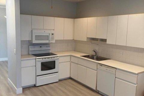 Townhouse in Boca Raton, Florida 2 bedrooms, 141.58 sq.m. № 2275020 - photo 11