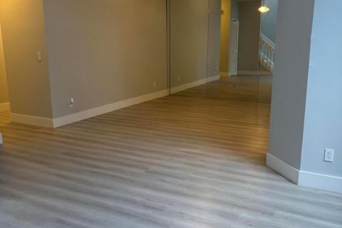 Townhouse in Boca Raton, Florida 2 bedrooms, 141.58 sq.m. № 2275020 - photo 9