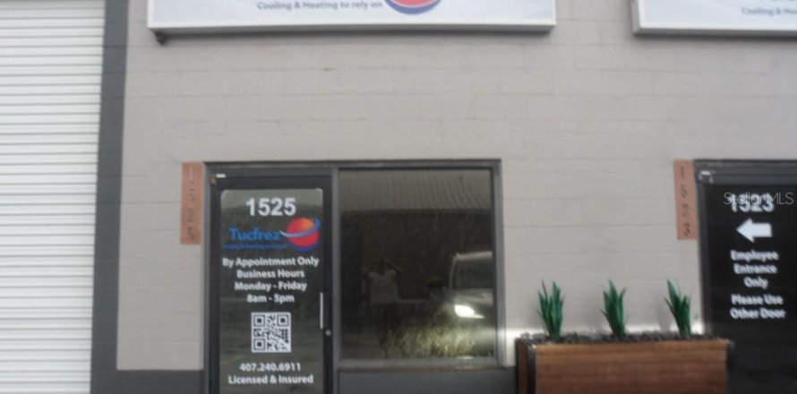 Propiedad comercial en Kissimmee, Florida № 1910310