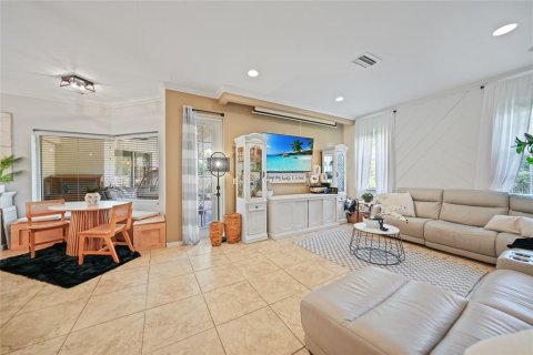 House in Port Charlotte, Florida 3 bedrooms, 209.59 sq.m. № 1564587 - photo 19