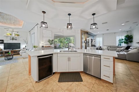 House in Port Charlotte, Florida 3 bedrooms, 209.59 sq.m. № 1564587 - photo 13