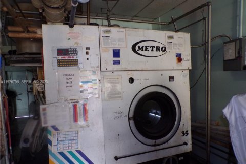 Купить коммерческую недвижимость в Лайтхаус-Пойнт, Флорида № 1986620 - фото 12