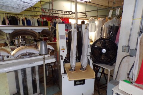 Купить коммерческую недвижимость в Лайтхаус-Пойнт, Флорида № 1986620 - фото 14