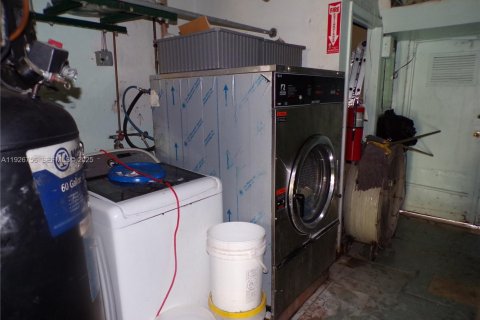 Купить коммерческую недвижимость в Лайтхаус-Пойнт, Флорида № 1986620 - фото 21