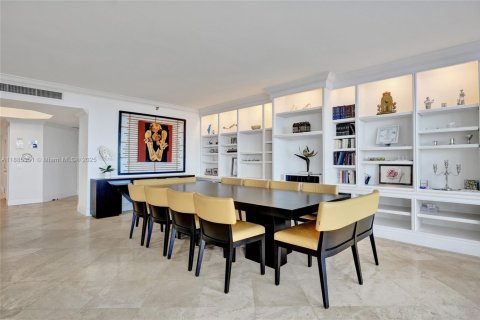 Купить кондоминиум в Авентура, Флорида 3 спальни, 246.19м2, № 1981886 - фото 3