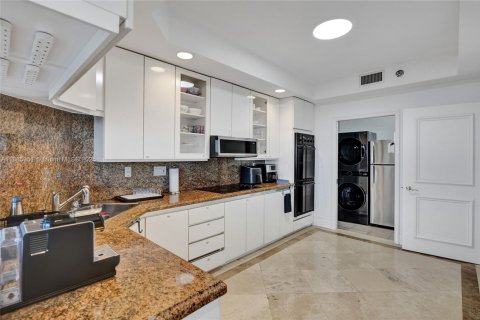 Купить кондоминиум в Авентура, Флорида 3 спальни, 246.19м2, № 1981886 - фото 22