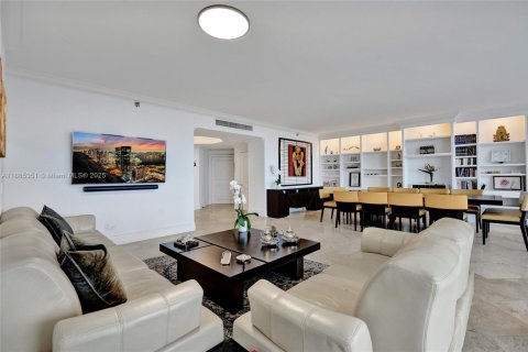 Купить кондоминиум в Авентура, Флорида 3 спальни, 246.19м2, № 1981886 - фото 11