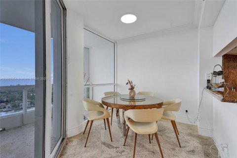 Купить кондоминиум в Авентура, Флорида 3 спальни, 246.19м2, № 1981886 - фото 24