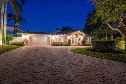 Villa ou maison à louer à Lighthouse Point, Floride: 3 chambres, 243.13 m2 № 2086005 - photo 2