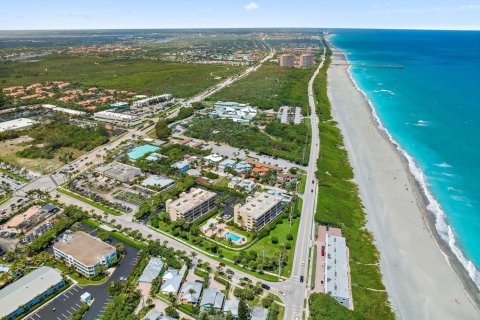 Copropriété à louer à Juno Beach, Floride: 2 chambres, 140.28 m2 № 1163205 - photo 1
