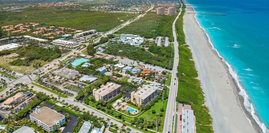 Condominio en Juno Beach, Florida, 2 dormitorios  № 1163205