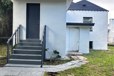 Снять в аренду виллу или дом в Майами, Флорида 3 спальни, 111.48м2, № 1949178 - фото 13