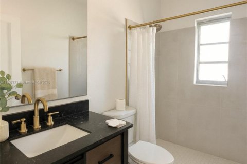 Снять в аренду виллу или дом в Майами, Флорида 3 спальни, 111.48м2, № 1949178 - фото 5