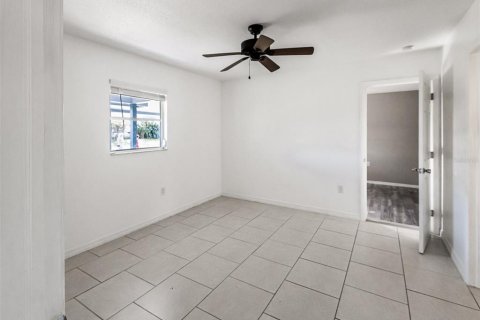 Villa ou maison à vendre à Port Charlotte, Floride: 3 chambres, 139.73 m2 № 1907019 - photo 7