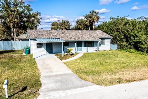 Villa ou maison à vendre à Port Charlotte, Floride: 3 chambres, 139.73 m2 № 1907019 - photo 2