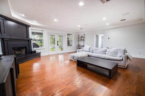 Casa en alquiler en Winter Park, Florida, 3 dormitorios, 204.01 m2 № 1772869 - foto 2