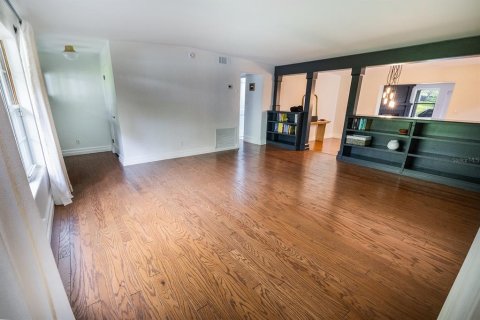 Casa en alquiler en Winter Park, Florida, 3 dormitorios, 204.01 m2 № 1772869 - foto 7