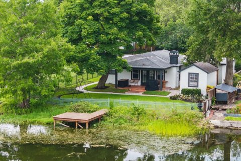 Casa en alquiler en Winter Park, Florida, 3 dormitorios, 204.01 m2 № 1772869 - foto 1