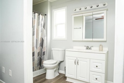 House in Sebastian, Florida 3 bedrooms, 124.58 sq.m. № 2011922 - photo 14