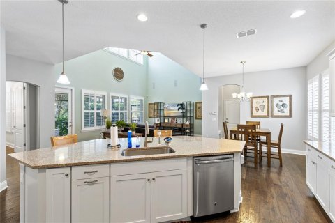 Casa en venta en Orlando, Florida, 4 dormitorios, 303.79 m2 № 2229678 - foto 9