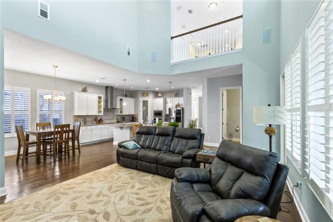 Casa en venta en Orlando, Florida, 4 dormitorios, 303.79 m2 № 2229678 - foto 13